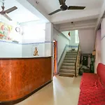 Oyo 70159 Mobar Beach Resort