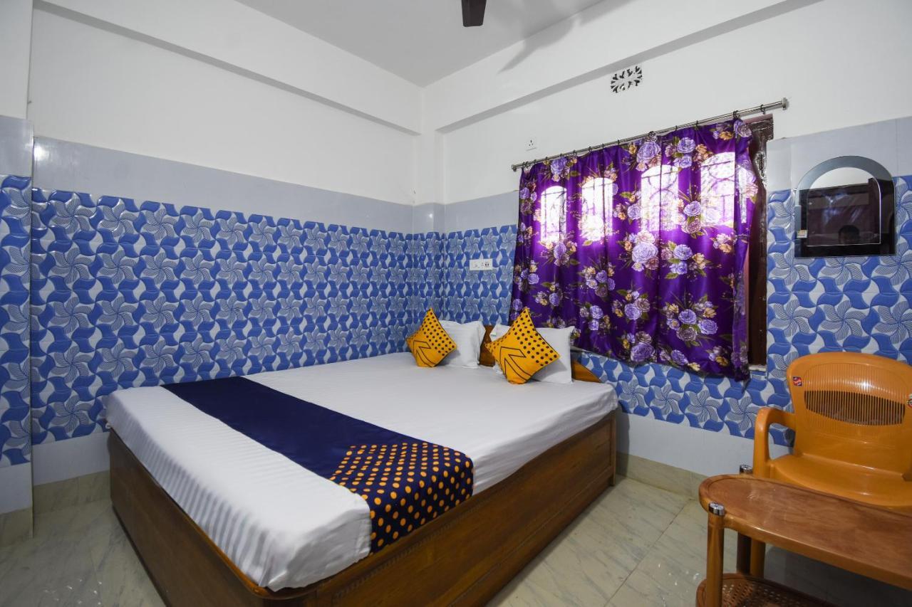 Oyo 70159 Mobar Beach Hotel