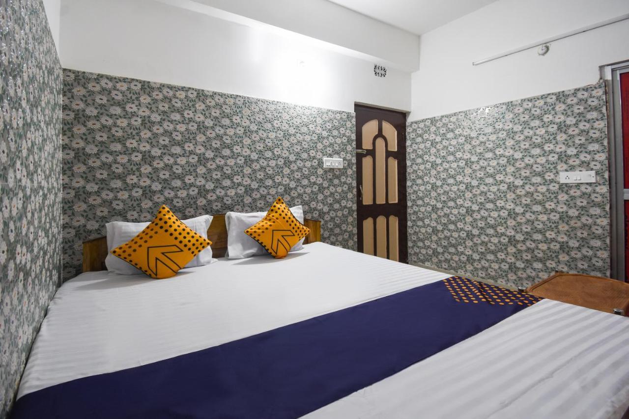 Oyo 70159 Mobar Beach Hotel 3*