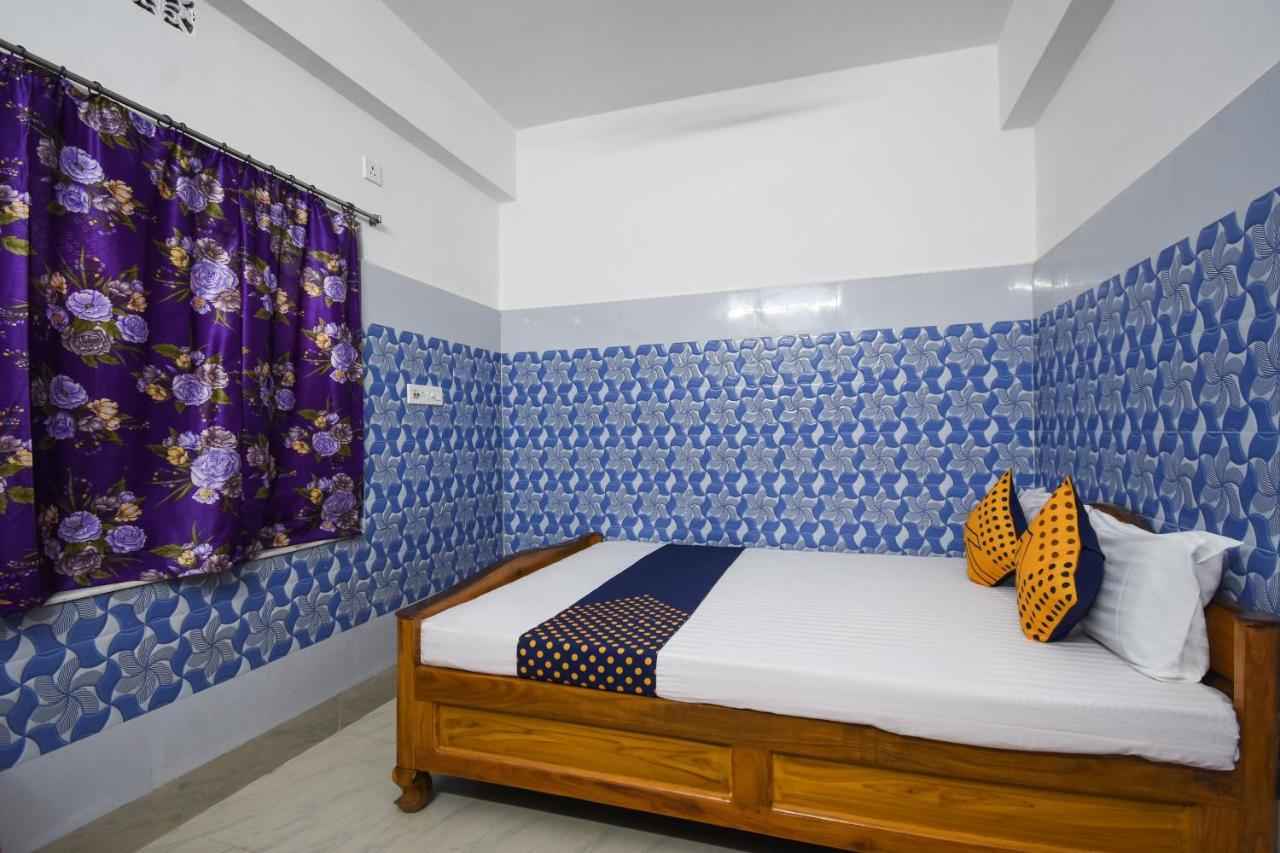 Oyo 70159 Mobar Beach Hotel